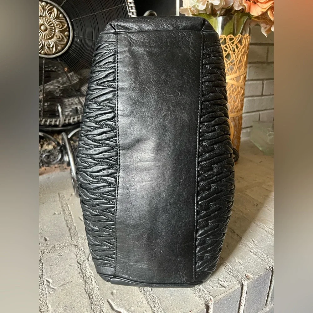 COACH Madison 25260 Phoebe Gathered Twist Leather Black Shoulder Bag - Picture 7 of 15